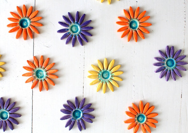 Ceramic flowers decoration in a color of your choice