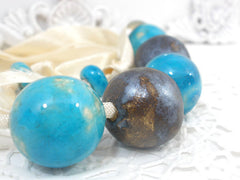 Beaded ceramic necklace in a color of your choice - Ceramics By Orly
 - 3