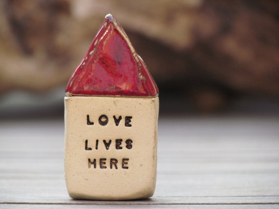 Love lives here Message houses Miniature houses Little rustic houses Red house Ceramic house Cottage Custom Note house Fall decoration