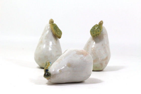 Rustic home decor White Ceramic pears Cottage chic Shabby chic Table centerpiece (set of 3)