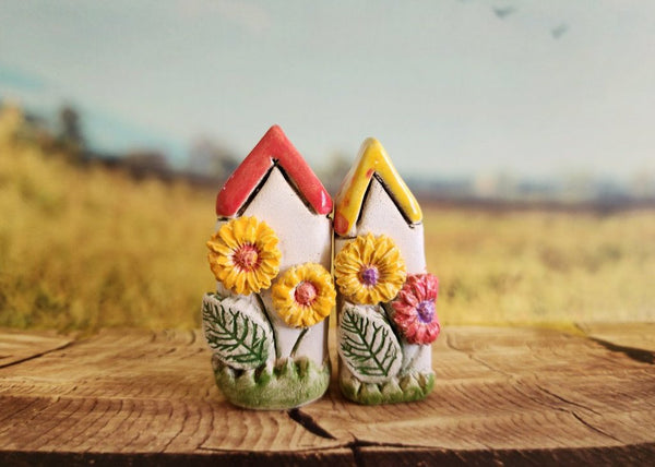 A set of 2 ceramic houses