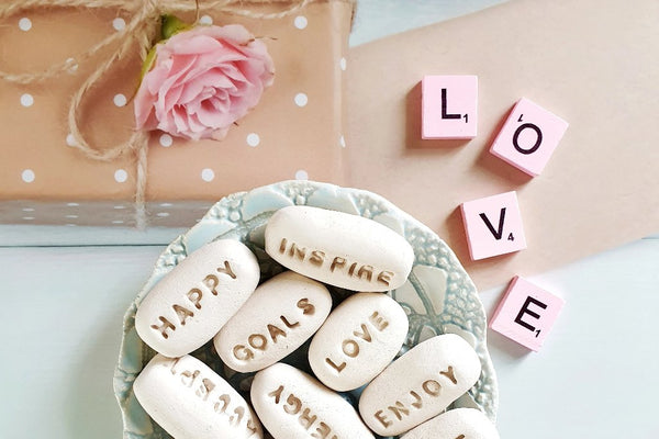 Ceramic bowl with motivational and inspirational stones