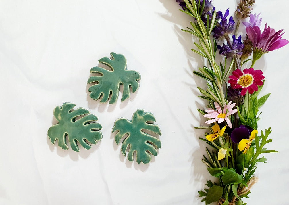 decorating with monstera leaves Ceramic Monstera leaves Colorful ceramic leaves Home decor Rustic deco – Ceramics By Orly