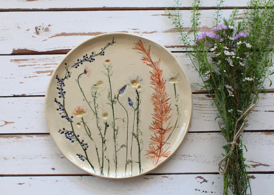 Handmade botanical plate – Ceramics By Orly