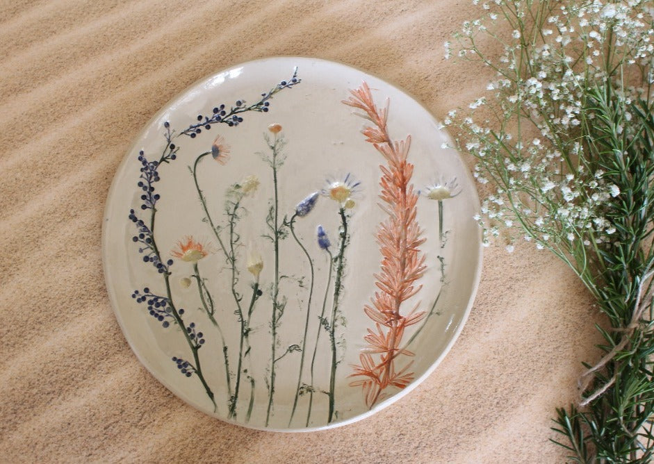 Handmade botanical plate – Ceramics By Orly