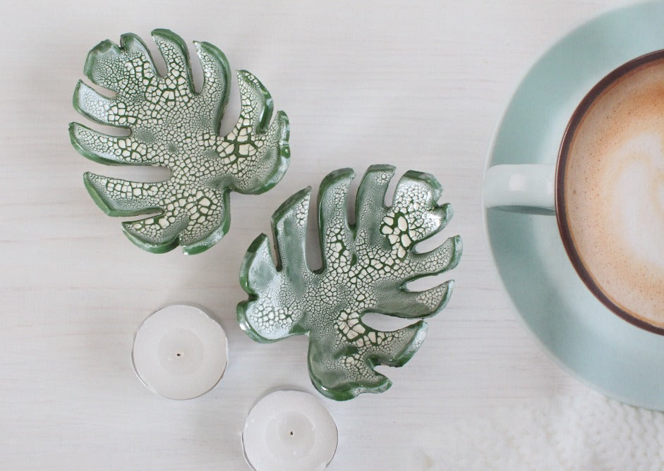 monstera leaf holder Monstera leaves candle holders Tropical leaves Ceramic Home decor Jung – Ceramics By Orly