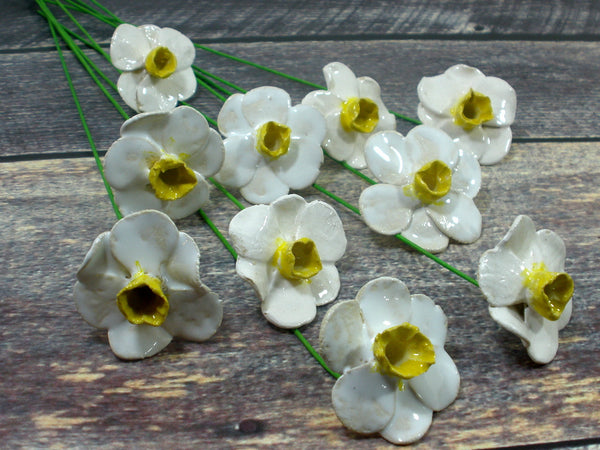 White and yellow Daffodil ceramic flowers