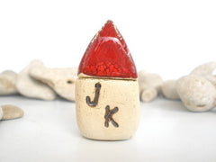Personalized ceramic tiny house with your initials - Ceramics By Orly
 - 3