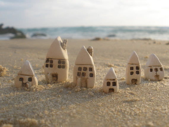 A set of tiny ceramic rustic beach cottage - miniature houses Home decoration Collection Little houses Miniature sculpture