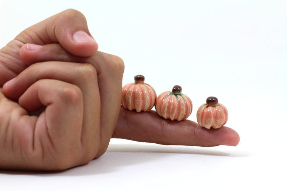 Miniature Ceramic pumpkin (set of 3) in a color of your choice Holiday decoration Ceramic miniatures - Ceramics By Orly
 - 1