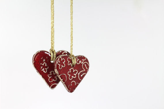 Ceramic red heart ornaments decoration (set of 2) Gift label Christmas tree decorations ideas
